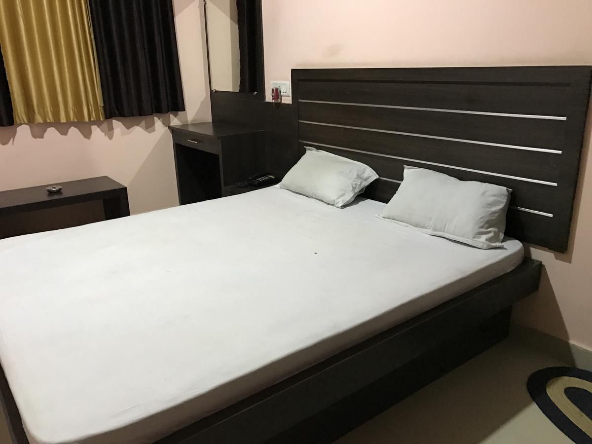 Hotel Kunal Dhanbād Esterno foto