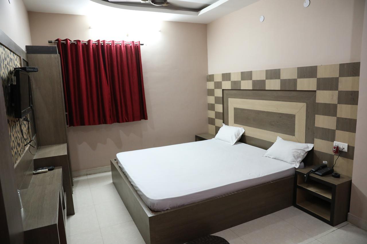Hotel Kunal Dhanbād Esterno foto